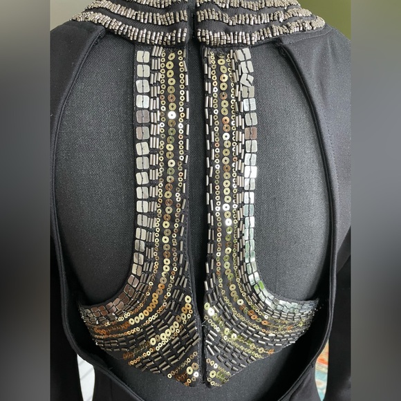 Black cocktail dress with back beading - Picture 5 of 7